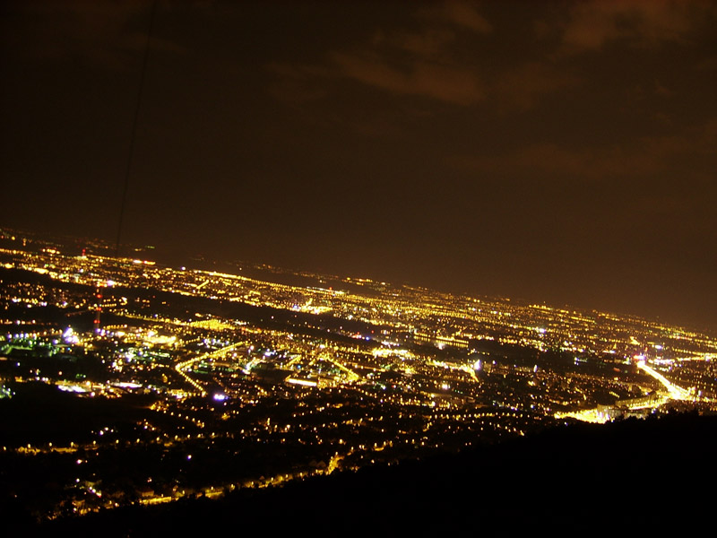 Panoramic horse riding by night